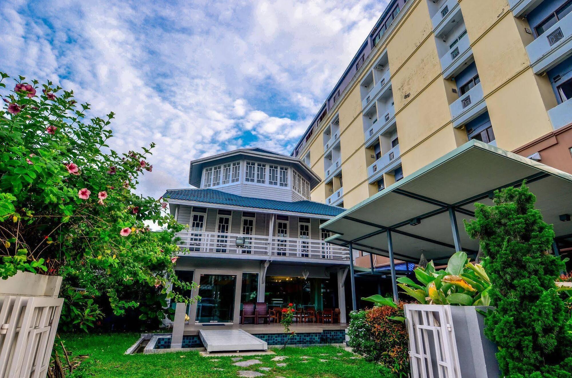 Viva Hotel Songkhla Exterior photo